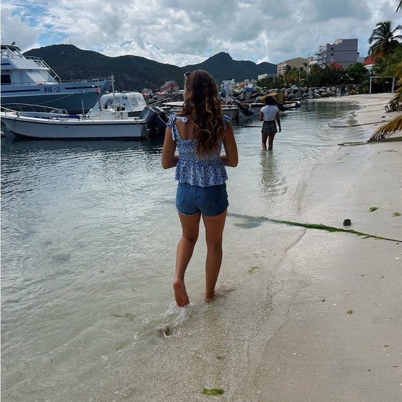 Meet your Posher, Lyla - Picture 1 of 1